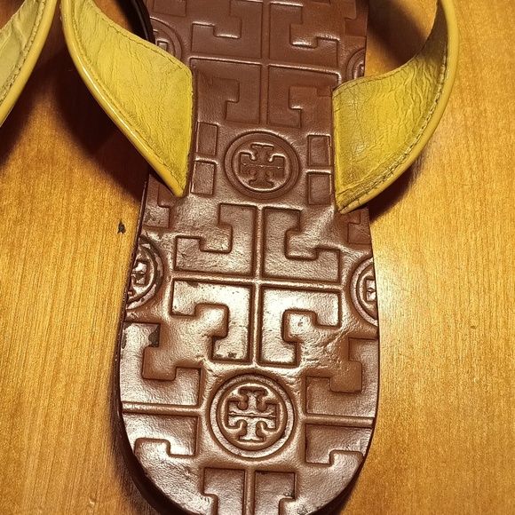 Tory Burch Sandals Size 8 - Picture 2 of 9
